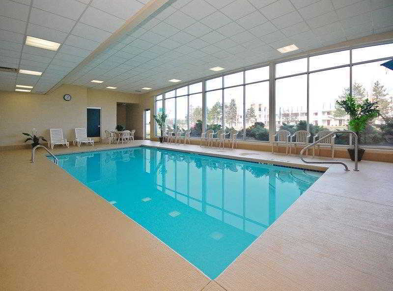 Best Western Airport Inn & Suites Cleveland Brook Park Instalações foto