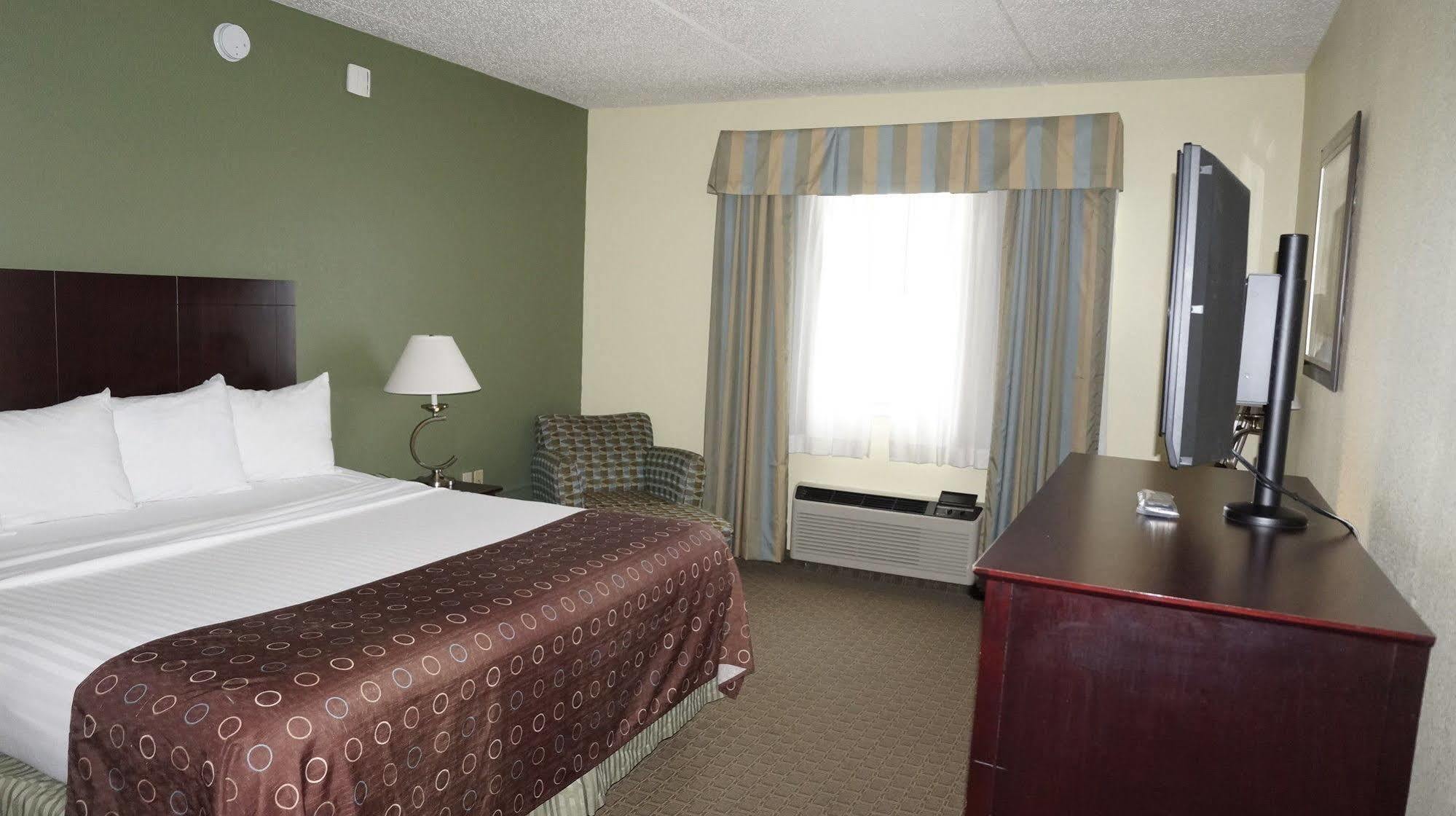 Best Western Airport Inn & Suites Cleveland Brook Park Exterior foto